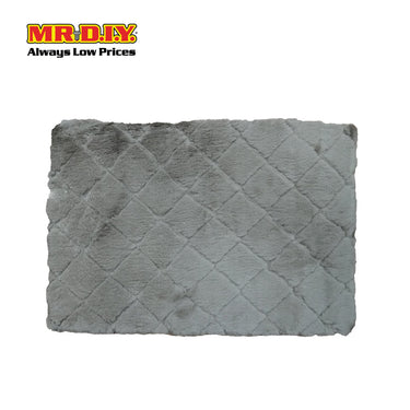 (MR.DIY) Faux Fur Floor Mat (L90cm x W60cm)
