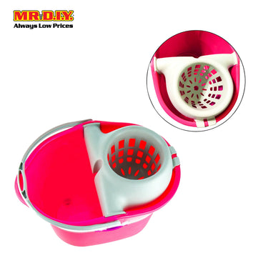 LAVA Plastic Mopping Pail Strainer with Wheels (17.5L)