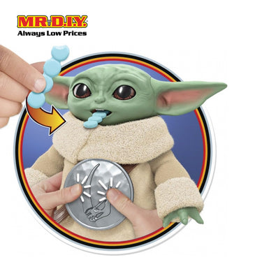 STAR WARS The Mandalorian and Grogu Snackin' Grogu